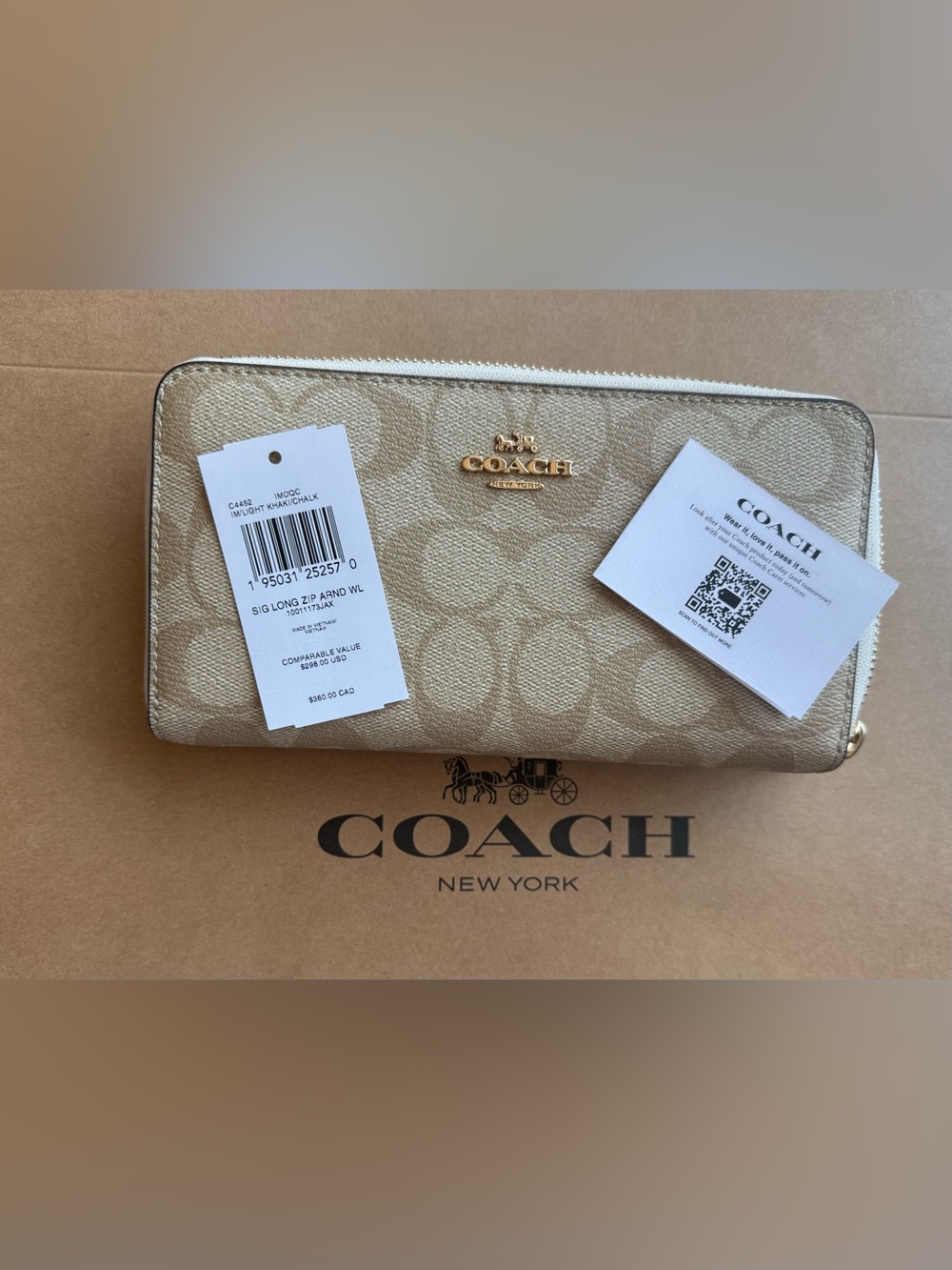 Coach Signature Long Zip Wallet in Light Khaki and Chalk